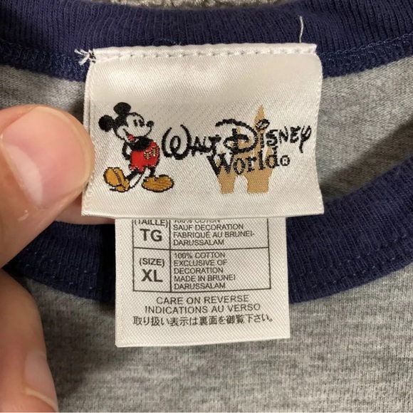 Walt Disney World T-Shirt Mickey Mouse Gray Embroidered Mens XL - Picture 4 of 6